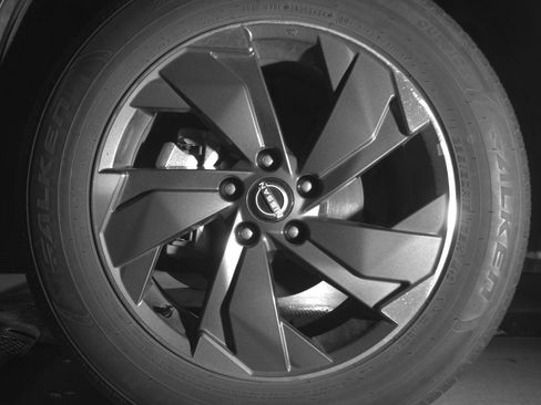 Used 2025 Nissan Rogue SV FWD image 12