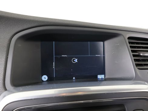 Used 2015 Volvo V60 T5 Premier image 33