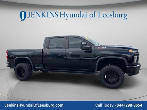 Used 2023 Chevrolet Silverado 2500 LTZ w/ LTZ Plus Package AWD/4WD image 2