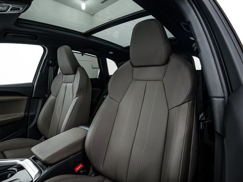 New 2025 Audi Q5 2.0T Premium Plus image 16