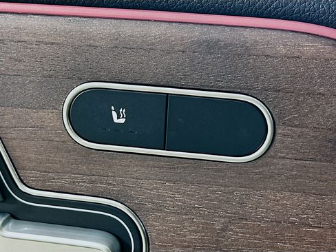 Certified 2023 Mercedes-Benz GLA 250 4MATIC image 25