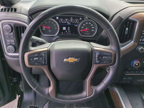 Used 2021 Chevrolet Silverado 1500 High Country w/ Technology Package AWD/4WD image 13