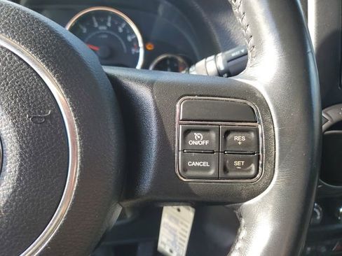 Used 2018 Jeep Wrangler Sport image 13