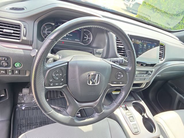 Used 2023 Honda Passport EX-L image 18