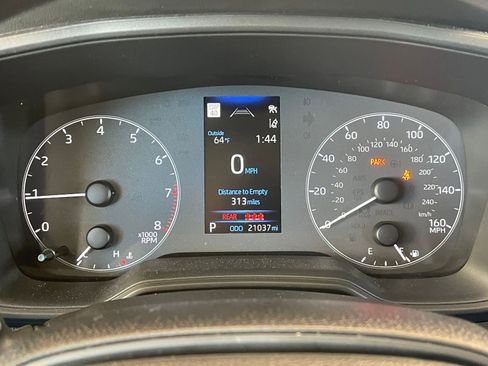 Used 2025 Toyota Corolla LE image 38