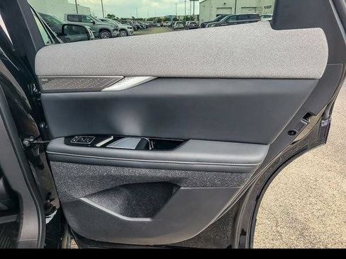 Certified 2025 Cadillac Optiq Luxury 2 w/ LPO, Floor Liner Package AWD/4WD image 34