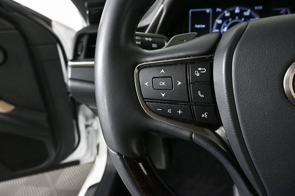 Used 2020 Lexus ES 350 w/ Premium Package FWD image 10