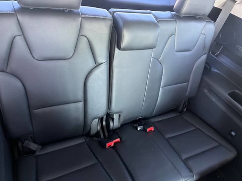 Used 2022 Kia Telluride EX w/ EX Premium Package image 11