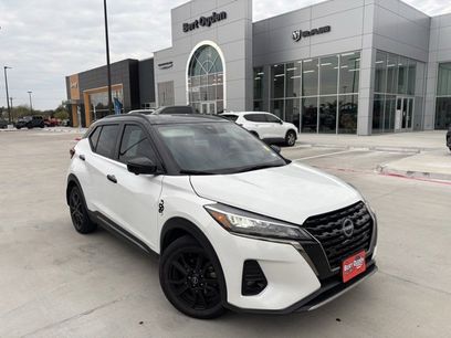 Used 2023 Nissan Kicks SR