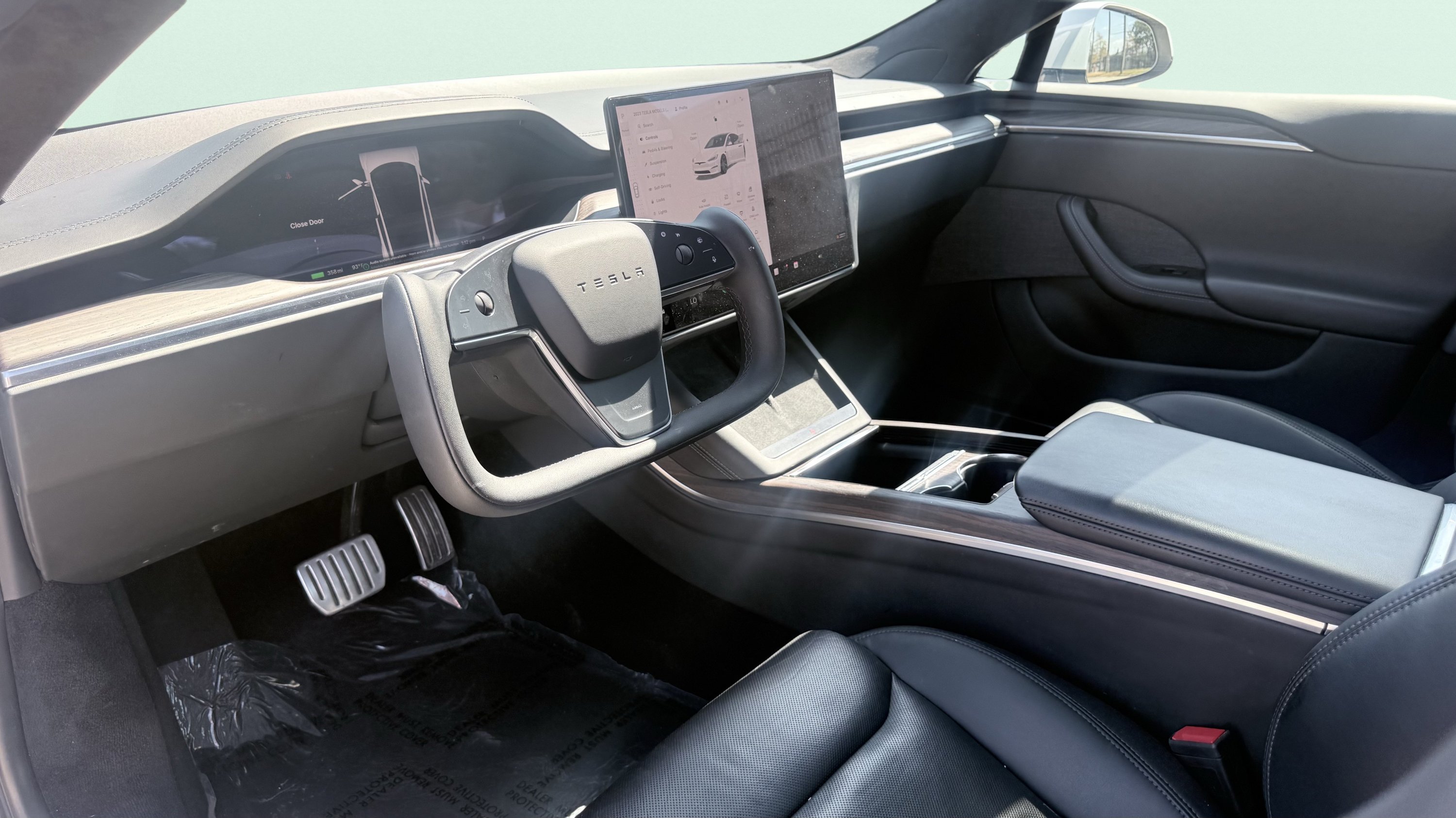 Used 2023 Tesla Model S AWD/4WD image 24