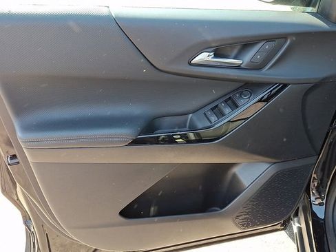 Used 2025 Chevrolet Equinox LT FWD image 8