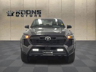 Used 2024 Toyota Tacoma TRD Off-Road AWD/4WD video 3