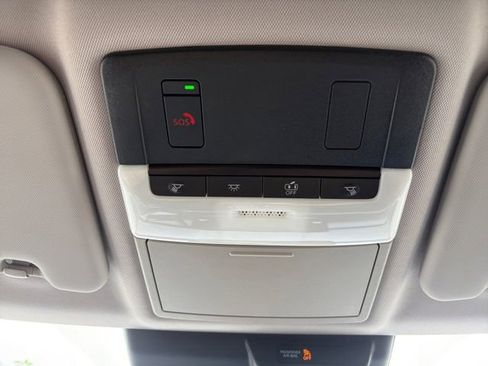 Used 2024 Mitsubishi Outlander SE image 12