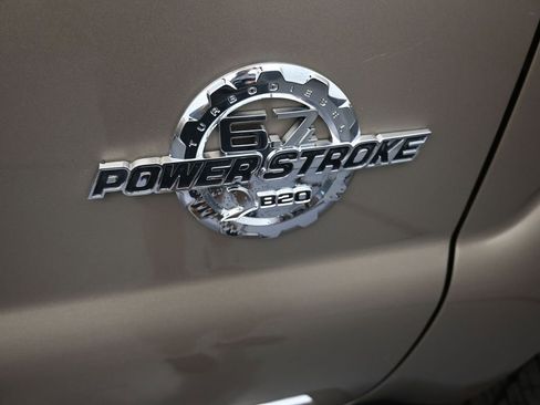 Used 2011 Ford F250 Lariat w/ FX4 Off Road Pkg image 16