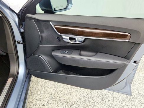 Used 2019 Volvo S90 T5 Momentum FWD image 25