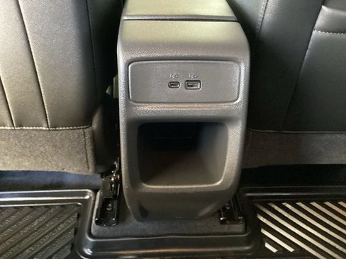 Used 2026 Chevrolet Trax RS FWD image 43