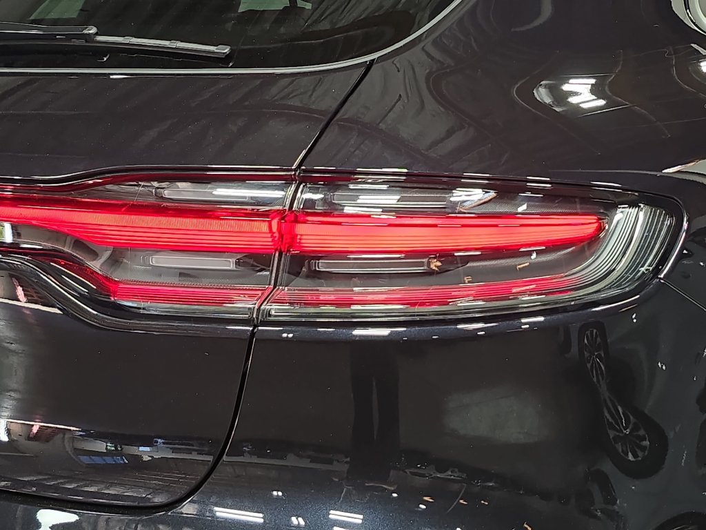 Certified 2026 Porsche Macan S AWD/4WD image 30