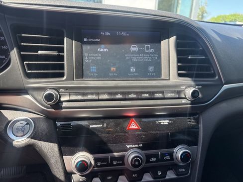 Used 2019 Hyundai Elantra Value Edition w/ Cargo Package FWD image 5