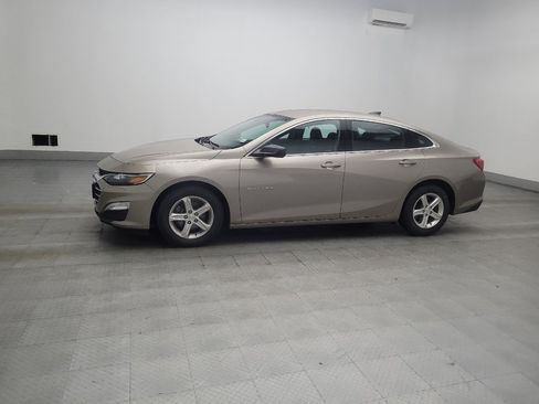 Used 2023 Chevrolet Malibu LS FWD image 2
