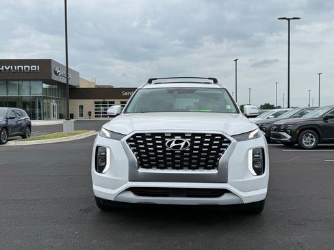 Used 2021 Hyundai Palisade Limited FWD image 2