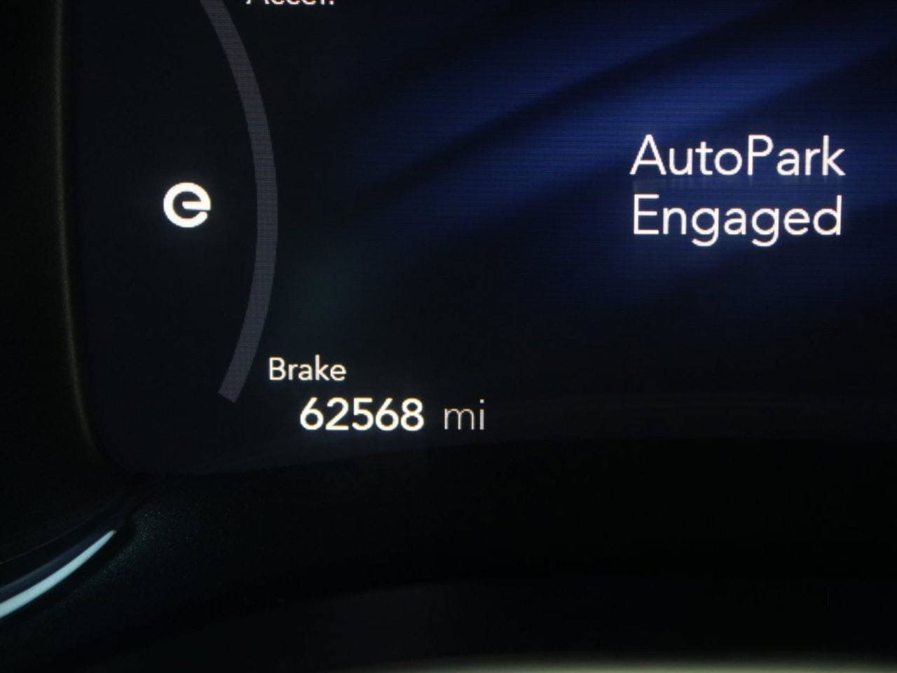 Used 2023 Chrysler Pacifica Touring-L FWD image 17