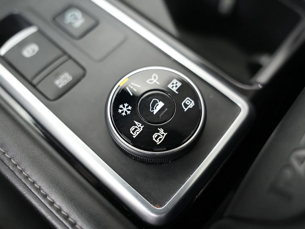 Used 2022 Nissan Pathfinder SV w/ SV Premium Package AWD/4WD image 28