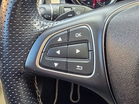 Used 2019 Mercedes-Benz GLA 250 4MATIC image 11