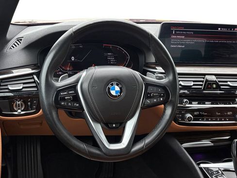 Used 2023 BMW 530i w/ Premium Package RWD image 17