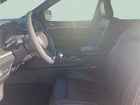 New 2025 Jeep Grand Cherokee Limited w/ Black Appearance Package image 11