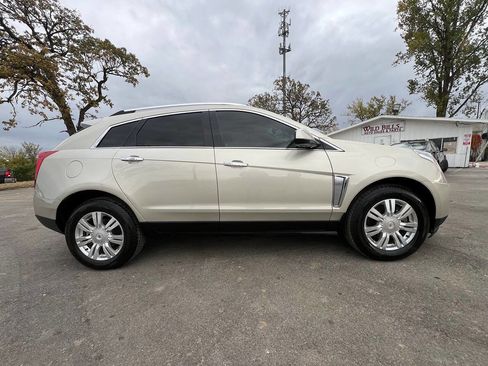 Used 2014 Cadillac SRX Luxury w/ Driver Awareness Package image 5