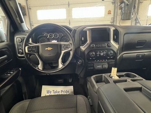 Used 2021 Chevrolet Silverado 1500 LT AWD/4WD image 7