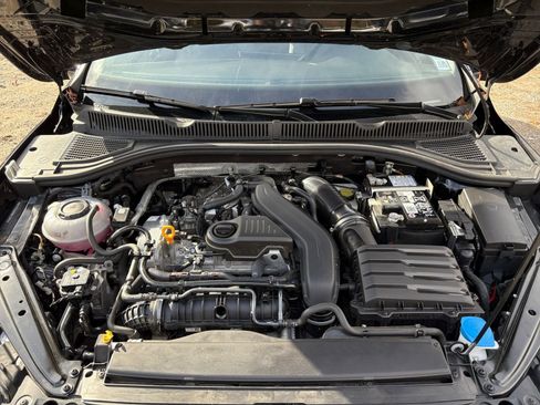 Used 2025 Volkswagen Jetta SE image 31