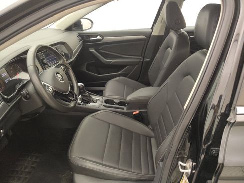 Used 2021 Volkswagen Jetta SE FWD image 17