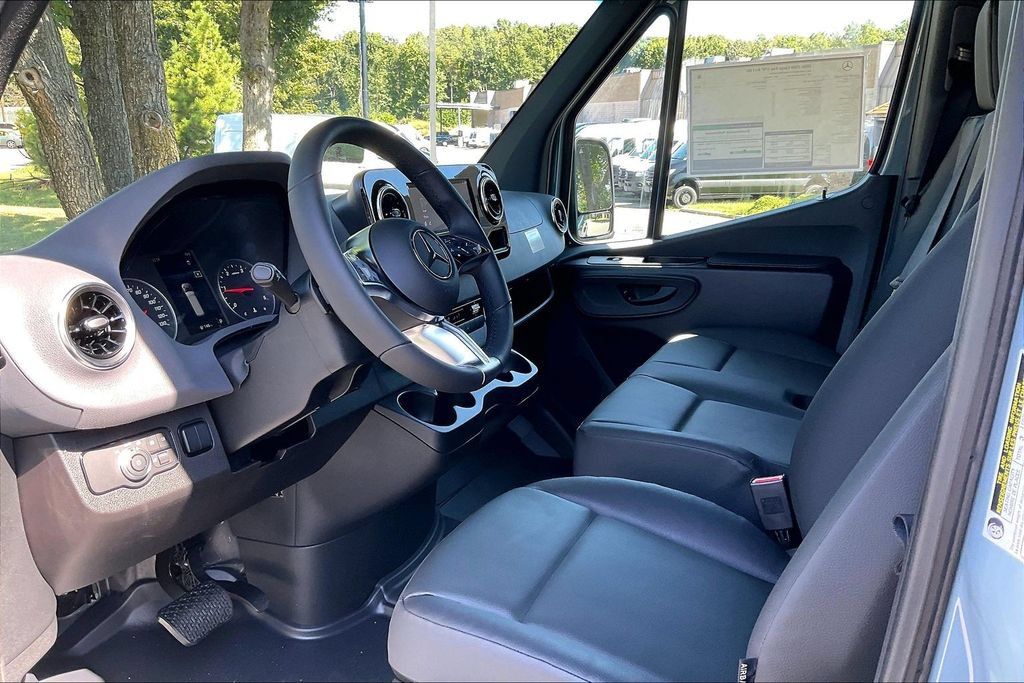 New 2026 Mercedes-Benz Sprinter 2500 image 7