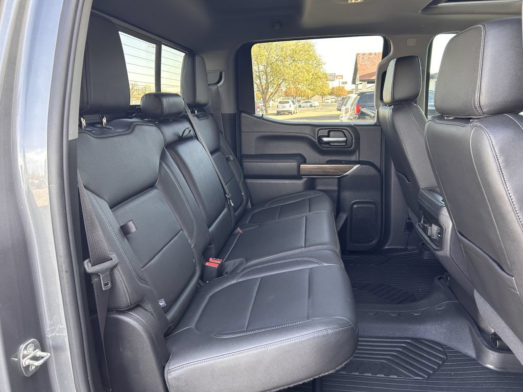 Used 2022 Chevrolet Silverado 1500 LT Trail Boss w/ LT Trail Boss Premium Package AWD/4WD image 17