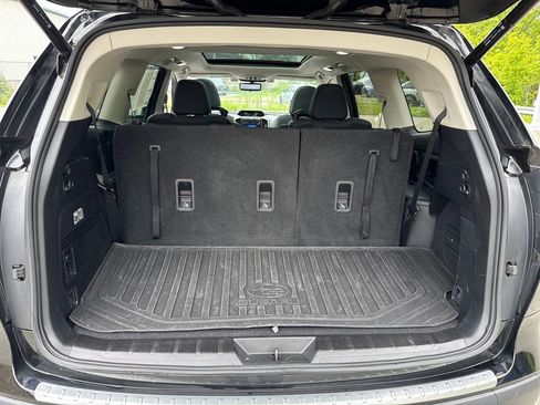 Certified 2022 Subaru Ascent Touring w/ Popular Package #2A AWD/4WD image 54
