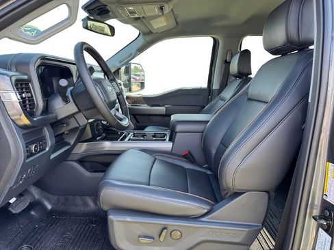 New 2026 Ford F350 Lariat w/ Black Appearance Package image 9