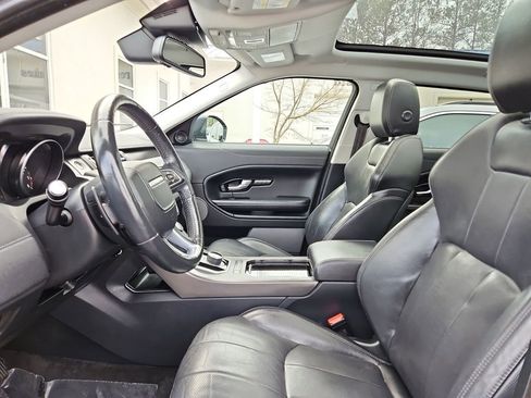 Used 2019 Land Rover Range Rover Evoque image 23