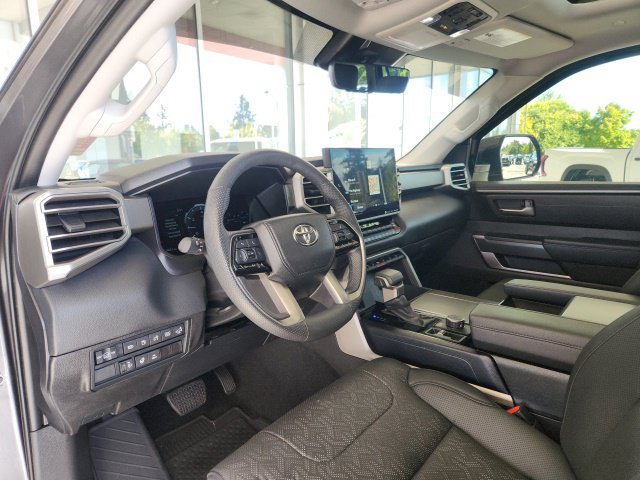 Used 2024 Toyota Sequoia SR5 w/ SR5 Premium Package AWD/4WD image 15