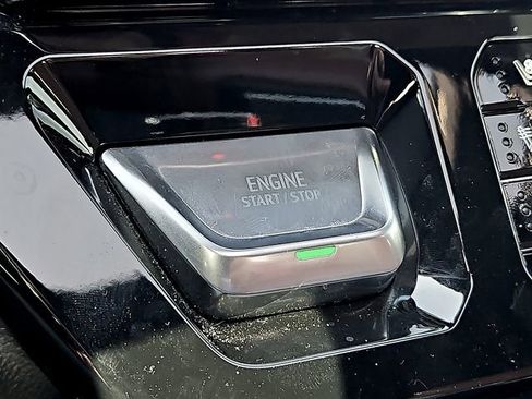 Used 2025 GMC Sierra 1500 Denali Ultimate image 24