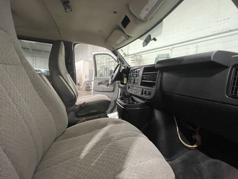 Used 2017 Chevrolet Express 3500 LT w/ LT Preferred Equipment Group image 14