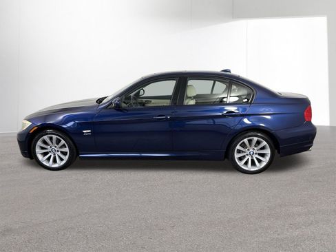 Used 2011 BMW 328i xDrive Sedan AWD/4WD image 23