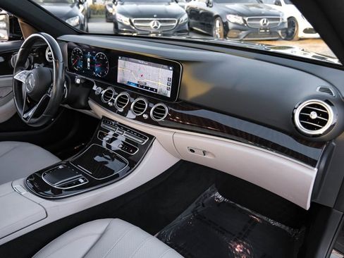 Used 2021 Mercedes-Benz E 350 Sedan image 9