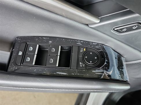 New 2025 MAZDA CX-30 AWD 2.5 S w/ Select Sport Pkg image 28