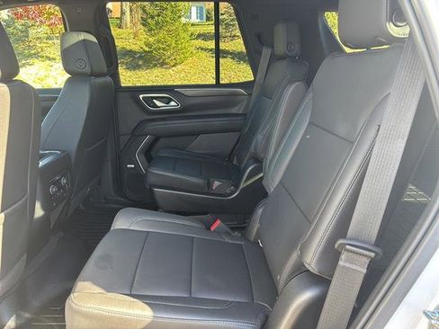 Used 2022 Chevrolet Tahoe Z71 w/ Off-Road Capability Package image 16