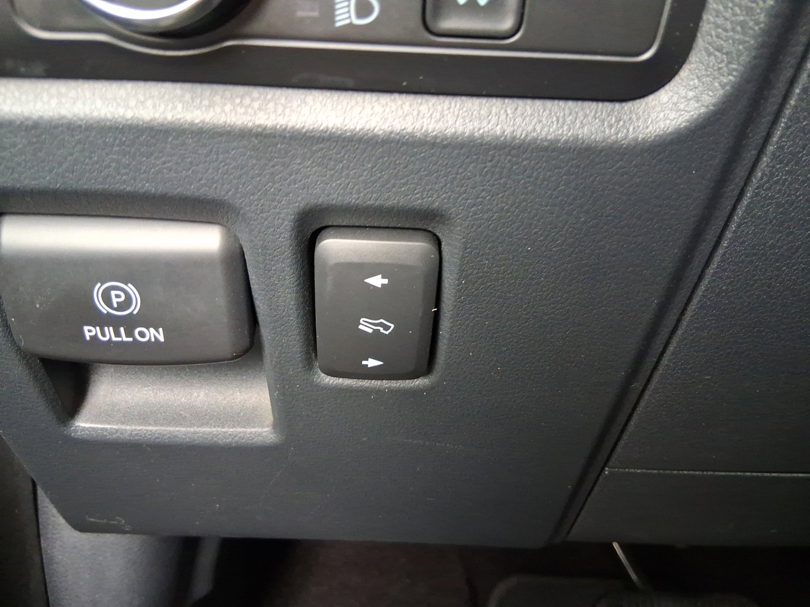 Used 2021 Ford F150 Lariat RWD image 31