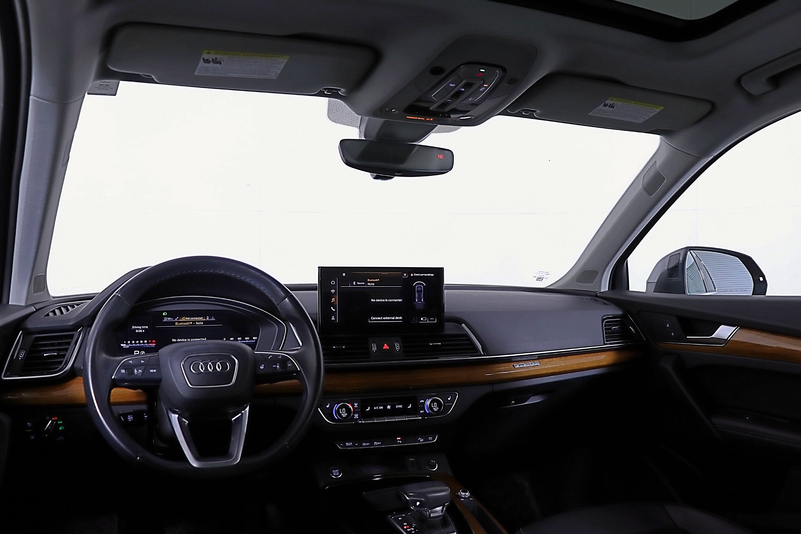 Used 2023 Audi Q5 2.0T Premium Plus w/ Premium Plus Package AWD/4WD image 13