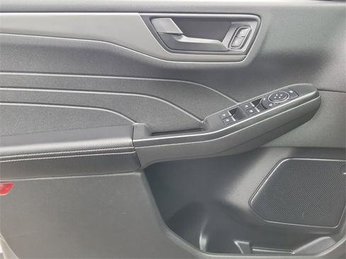 Certified 2025 Ford Escape Active image 21