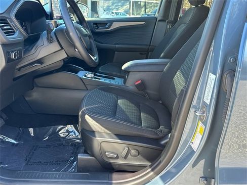 Certified 2023 Ford Escape Active image 9