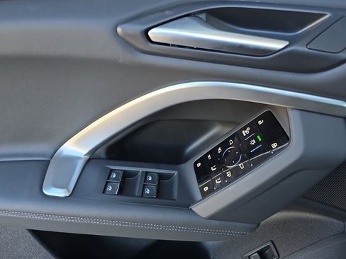 New 2025 Audi Q5 Premium Plus image 10